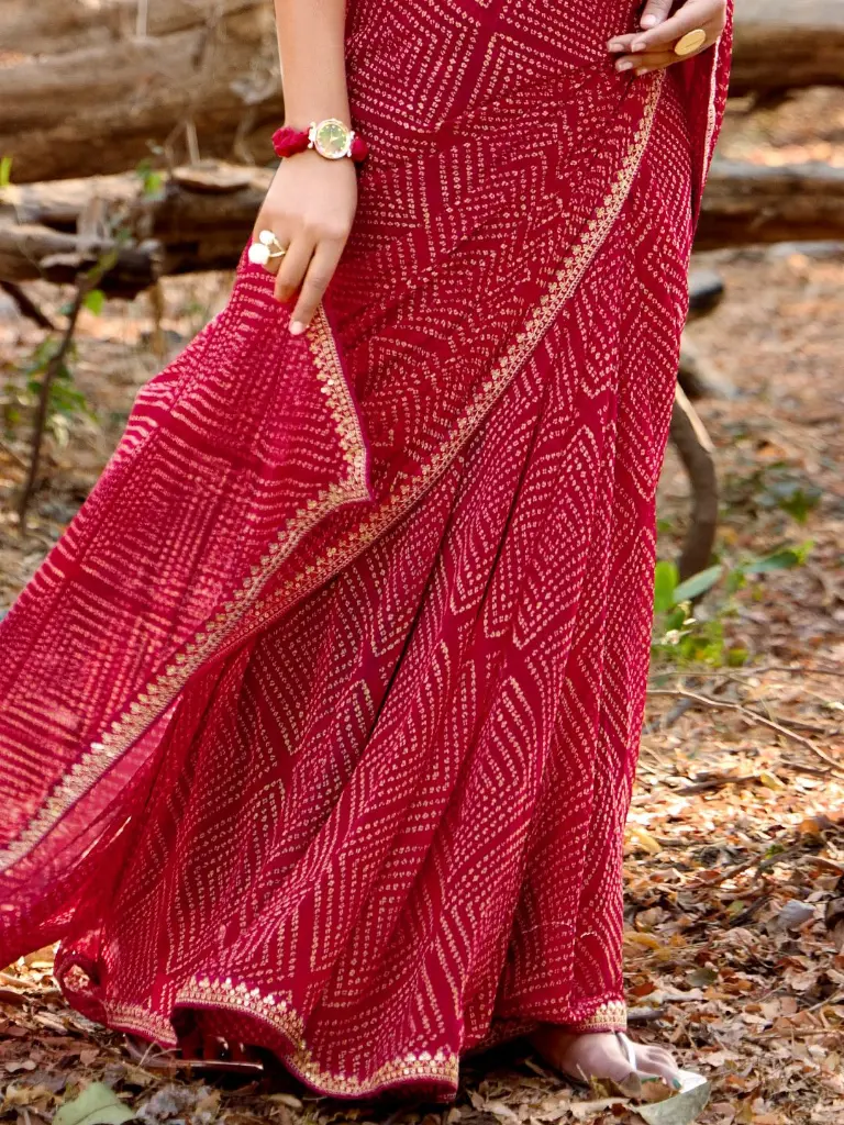 red-mono-georgette-zari-sequin-saree (2).webp