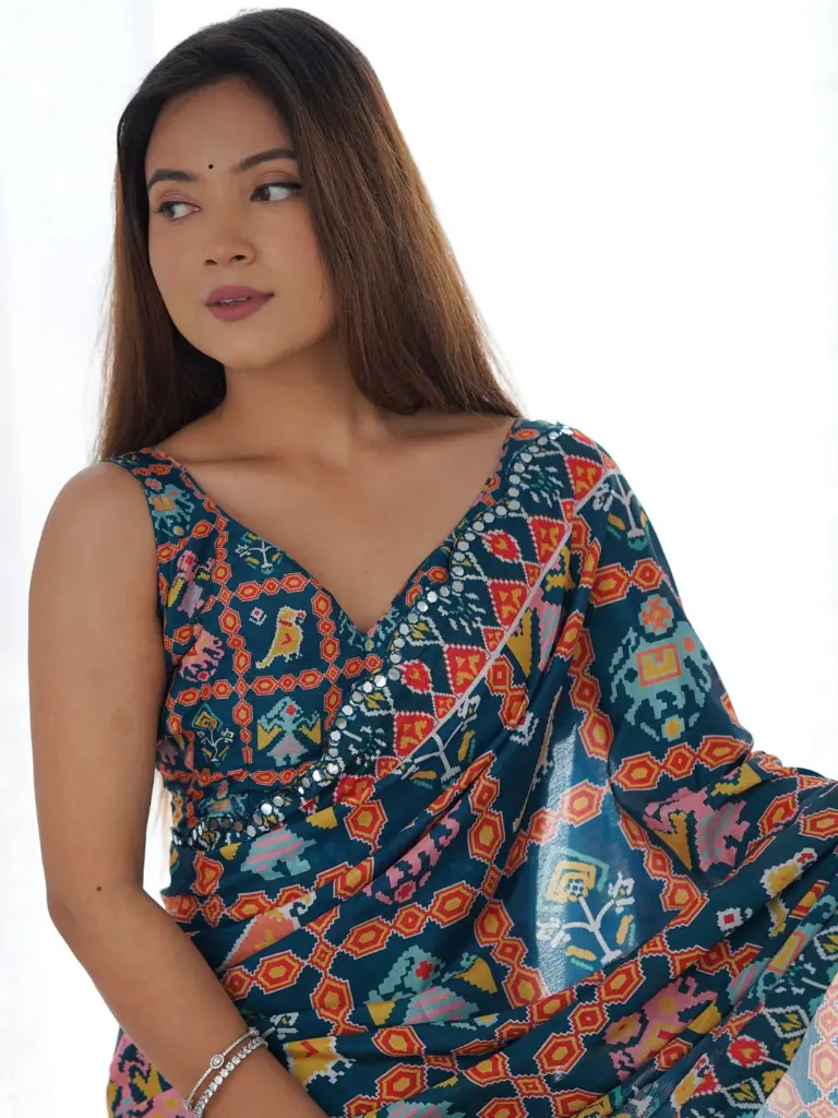 bottle-green-printed-sequins-chinon-sarees (2).webp